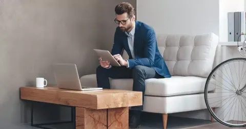 Bravedo automates and develops with Rillion
